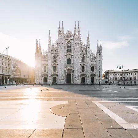 Appartamento I Prime Location I Metro At Your Door, Duomo In 15 Min! *