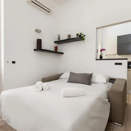 I Prime Location I Metro At Your Door, Duomo In 15 Min! Apartment Milan