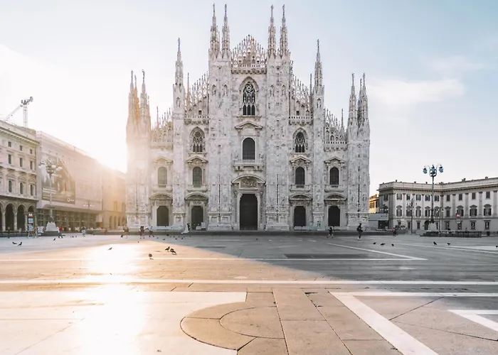 Appartamento I Prime Location I Metro At Your Door, Duomo In 15 Min! *